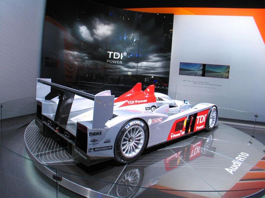  Audi R10 TDI 2006 года  (фото 9 из 16)
